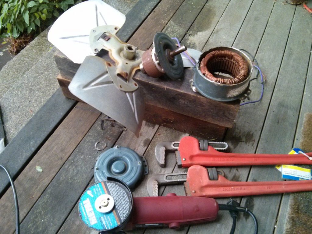 Taking apart the fan motor